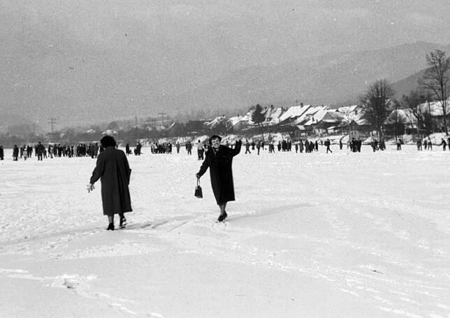 Völkerwanderungen auf dem Rhein zwischen den beiden Wallbachs – die Zöllner waren machtlos.