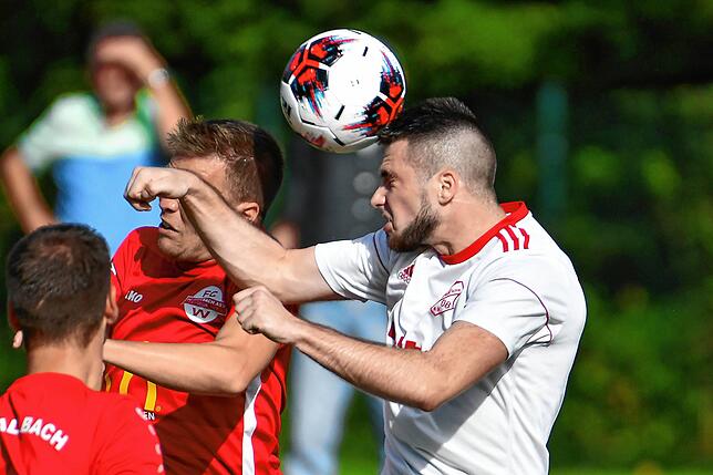 Bild 2: FC Wallbach sichert sich ein 2:2 gegen den FC Schönau &ndash; und wir haben die Bilder!