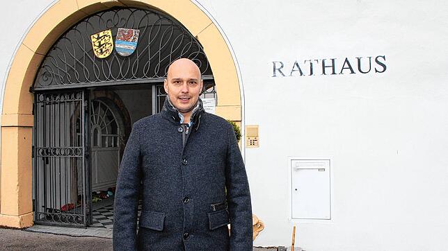 Bürgermeister Manuel Stärk steht seit gut vier Monaten an der Spitze des Immendinger Rathauses. Im Interview gibt er Ausblicke auf ...