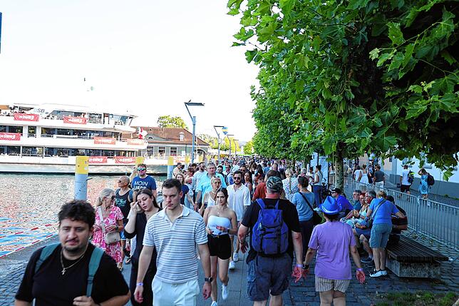 Bild 15: Beim Seenachtfest 2025 wird das Konstanzer Bodenseeufer zur Festmeile