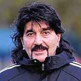 Die Spieler sollen sich an die eigene Nase fassen, sagt Aydo Kir.