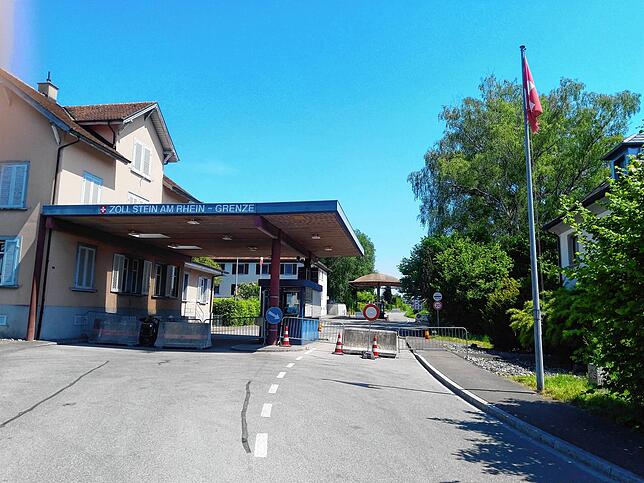 Noch vor wenigen Tagen trennten Barrikaden die Deutschen und die Schweizer am Grenzübergang Öhningen.