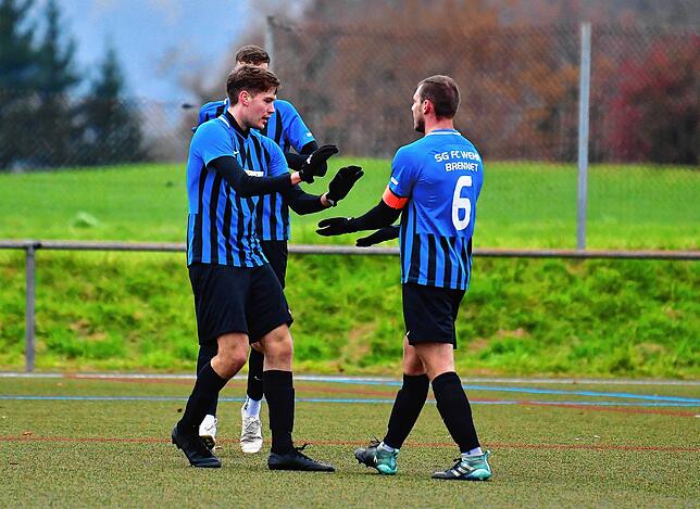 Bild 2: SG FC Wehr/Brennet besiegt die U23 des FV Lörrach-Brombach &ndash; und wir haben Bilder!