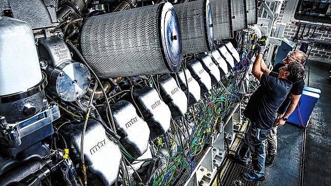 Rolls-Royce Power Systems stellt unter der Marke MTU Motoren für Schiffe, Züge, Schwerlastfahrzeuge und Industriemaschinen sowie ...