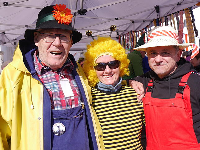 Bild 34: Fasnet-Sunntig-Umzug 2025 in Hilzingen: Farbenfrohes Treiben