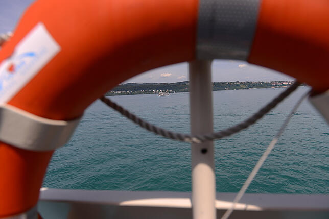 In der Hochsaison fährt die Fähre im Viertelstundentakt zwischen Meersburg und Konstanz.