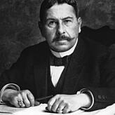 Gustav von Kahr, seit Ende September 1923 bayerischer Generalstaatskommissar, hing dieser Idee an: Rechte Verbände marschieren von ...