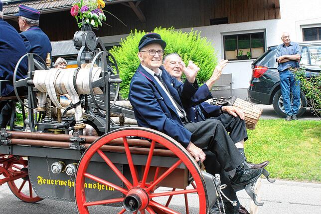 Bild 40: Bilder vom Bezirksmusikfest mit Umzug in Lausheim