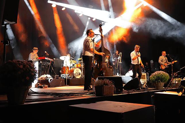 „The Monroes“ mit ihren Rock-Titeln waren ein Höhepunkt des gesamten Festivals.