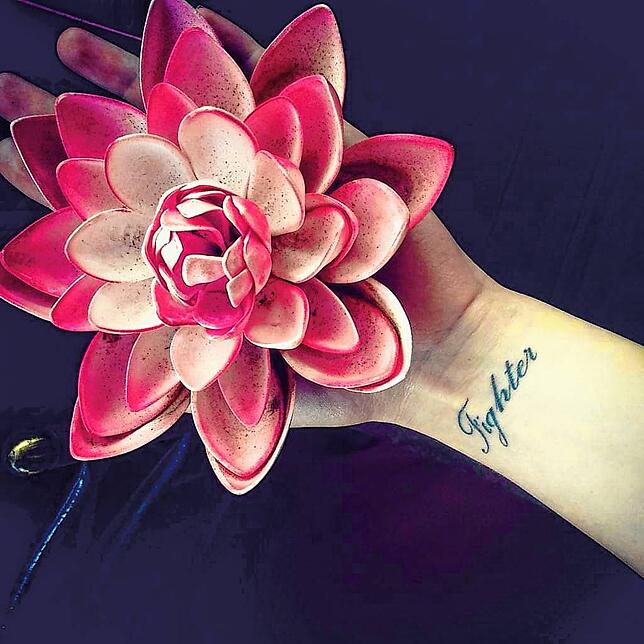 Fighter. Kämpferin. Kathrin Walter ließ sich dieses Tattoo stechen.