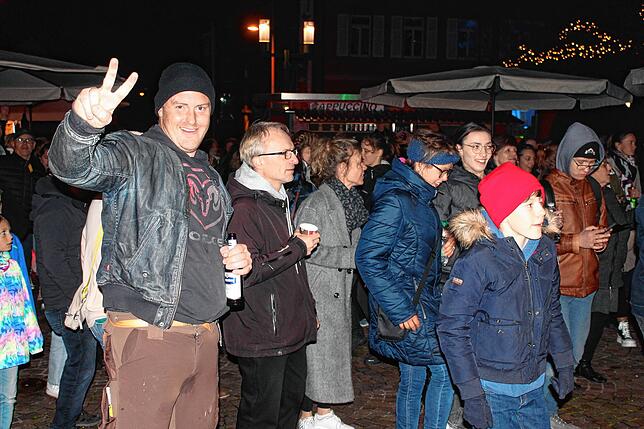 Bild 6: Jubiläums-Herbstfest beginnt mit SWR3-Party auf dem Rathausplatz
