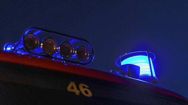 Feuerwehr, Bergretter und Polizeikräfte waren nach einem Lawinenabgang in Damüls im Einsatz.