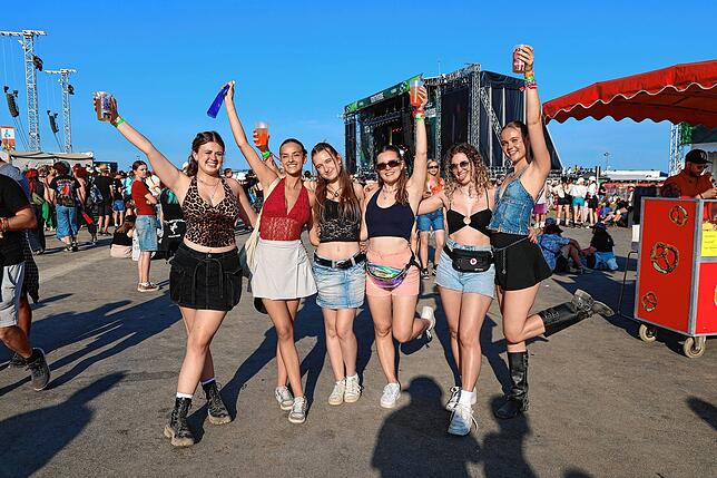 Bild 2: Die besten Bilder der Festival-Dauerbrenner: Von Wegen Lisbeth auf dem Southside 2025