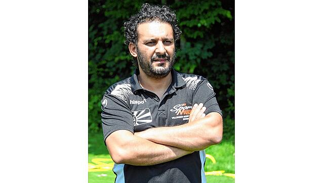 Arash Yahyaijan macht sich Gedanken über den zerstreuten Spielplan und die zahlreichen Ausfälle.