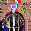 Bunt soll es werden und Spaß soll das Engener Altstadtfest am 22. Juli machen. Bunte Lampions, wie sie Bürgermeister Johannes Moser (von ...