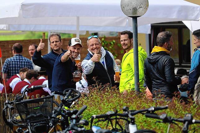 Bild 16: Bildergalerie: Ausgelassene Stimmung in Baitenhausen