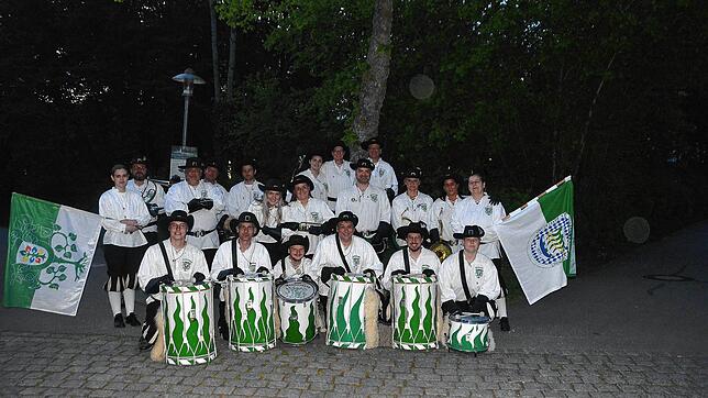 Der Fanfarenzug von der Narrenzunft Lindau am Bodensee freut sich darauf, im Narrenschopf mit seinem Auftritt die Stimmung zu rocken. ...