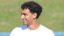 Trainer Adel Grimm und der SC Konstanz-Wollmatingen freuen sich über den 3:2-Heimsieg gegen den FC Gutmadingen.