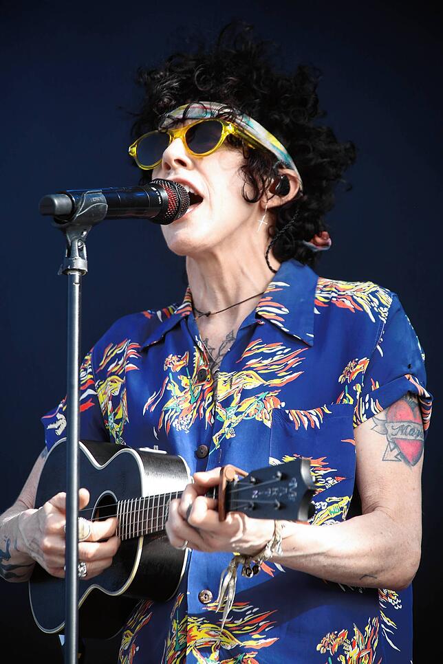 Bild 18: Southside 2022: Bilder vom Konzert von Sängerin LP am Samstag