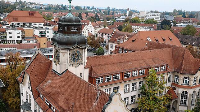 (Archivbild) Wie sicher ist dieses Gebäude? Die Stadt hält Umbauten am Schulkomplex am Gebhardsplatz für unumgänglich – sonst sei der ...