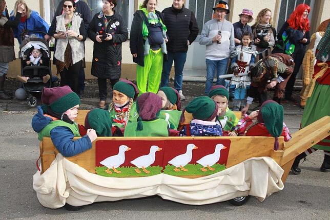Bild 27: So war der Kinderzunftmeisterempfang der Narrenvereinigung Hegau-Bodensee – Bilder vom Umzug!