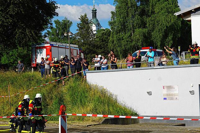 Große Fangemeinde: Die Herrischrieder Feuerwehr hatte einen großen Anhang samt Bürgermeister im Gepäck dabei beim Kampf um Silber.