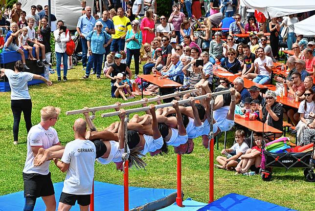 Bild 24: Bilder vom Hafenfest-Sonntag mit einer großen Turn-Show (2)