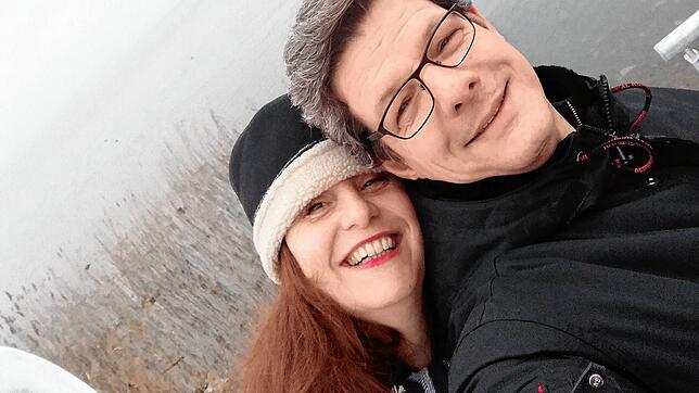 Melanie Senn und Guido Hopp wären sich ohne ein Dating-Portal nie begegnet. Diese Kennenlernoption über das Internet hat ihren Radius ...