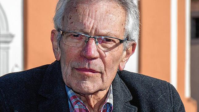Heimat: Der Kirchplatz in Tiengen war nach eigener Aussage Werner Dörflinger liebster Ort. Aufgewachsen ganz in der Nähe habe er dort ...