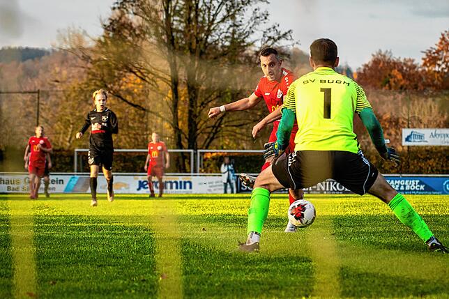Bild 4: SV Buch wendet das Blatt zum 5:3-Sieg beim FC Wallbach &ndash; und wir haben die Bilder!