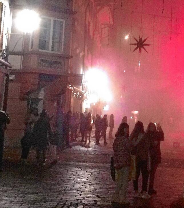 Kräftig geböllert wurde an Silvester 2018 in der Waldshuter Kaiserstraße. Seit 2020 ist dies nicht mehr erlaubt. (Archivbild)