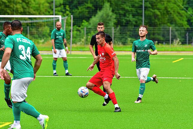 Bild 34: FC Zell gewinnt Hochrhein-Derby gegen Aufsteiger FC Tiengen 08 mit 2:0 &ndash; und wir haben Bilder!