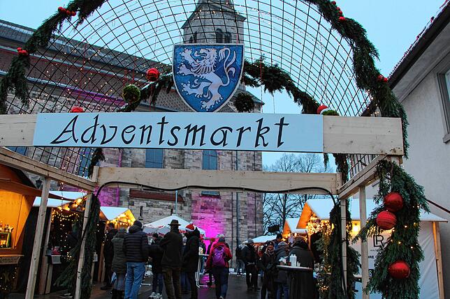 Bild 22: Bilder vom Samstag des 1. Adventsmarkts in Bonndorf