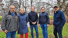 Auf dem CHI-Gelände rund um die Brigach (von links): Hans-Peter Wirbser von den Fürstenberg Fahrfreunden, Ulrike Steeb von GB Events, ...