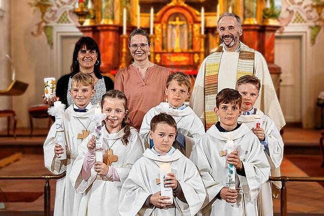 Die Gurtweiler Kommunionkinder (von links): Ben Reuber, Sophie Vogel, Noah Steinhauser, Julian Scheuble, Thore Gampp und Julian Jordan.