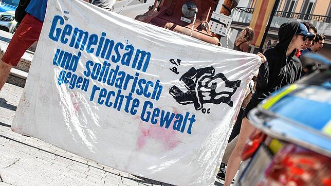 Auf der Marktstätte demonstrierten im Juli 2019 linke Aktivisten spontan gegen einen Infostand der Identitären Bewegung.