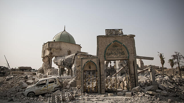 Überreste der Al-Nuri-Moschee stehen in der Altstadt der irakischen Stadt Mossul. Hier hat Milo Rau &bdquo;Orest in Mossul&ldquo; geprobt.