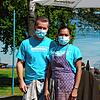 Samran und Oliver Krüger, Pächter des Bistros im Strandbad Litzelstetten, stehen auf der Terrasse. Das Ehepaar blickt auf einen extrem ...