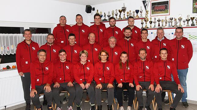 Jugend, FC Bergalingen: (Vorn, von links) Daniel Bader, Florian Fieles, Stefanie Mutter, Corina Albiez, Carmen Bächle, Markus Meier, ...