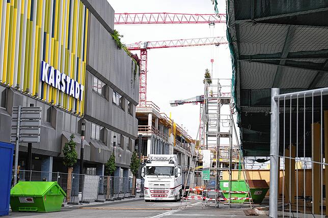 Die Karstadt-Schließung ist ein herber Schlag für die Singener Innenstadt – gerade jetzt, da sie mit dem Cano (im Hintergrund) und ...