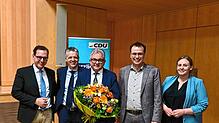 Nach der Nominierung (von links): Bürgermeister Martin Numberger, die Abgeordneten Thorsten Frei und Guido Wolf, Volker Schebesta, ...