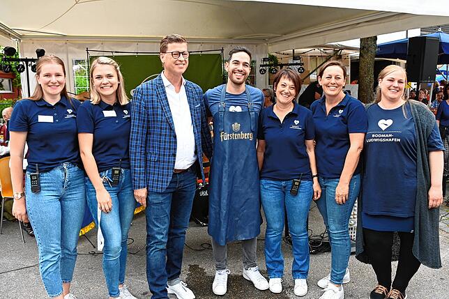 Bild 2: Bilder vom Fassanstich und ein Hafenfest-Rundgang mit dem neuen Bürgermeister Christoph Stolz