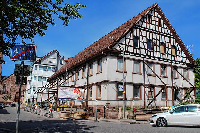 Bereits im Bau ist der Rote Löwen. Hier läuft es gut, doch auch bei diesem Projekt muss die Stadt St. Georgen die Planung anpassen.