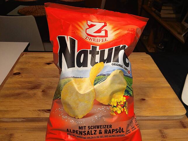 Knabberspaß mit Suchtfaktor: Kartoffelchips von „Zweifel“. Bild: Juliane Schlichter