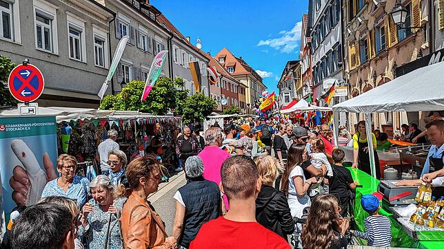 Bild 14: Bilder vom Straßenfest am Schweizer Feiertag (2)