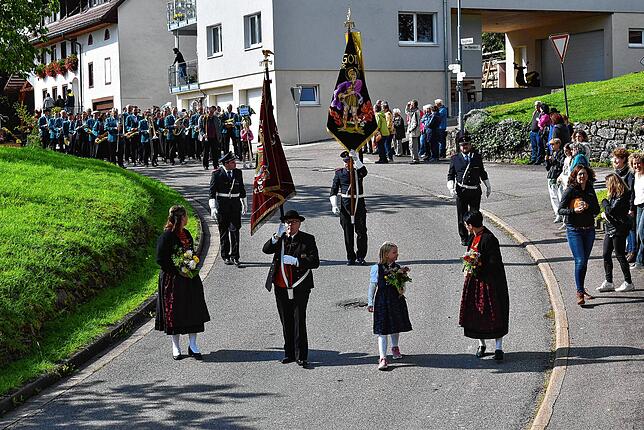 Bild 9: Das 62. Erntedankfest in Berau wurde traditionell von der Trachtenkapelle Berau veranstaltet