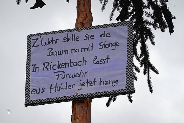 Bild 2: Bilder vom Ställfäscht Oben Er mit Umzug