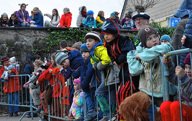 Bild 30: Die schönsten Bilder vom Narrenbaumstellen in Ittendorf (Teil 2)