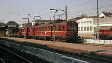 Die Wehratalbahn 1970, an der Güterstraße gelegen das ehemalige Autohaus Haid.
