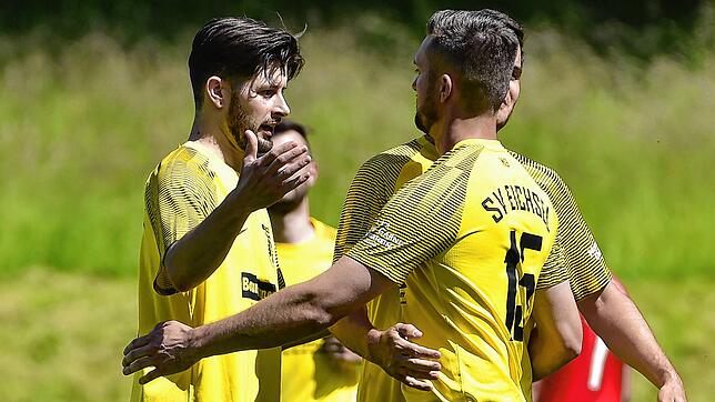 Historische Chance: Jonas Häussermann (links) und der SV Eichsel können die erfolgreichste Saison der Club-Geschichte mit dem Aufstieg ...